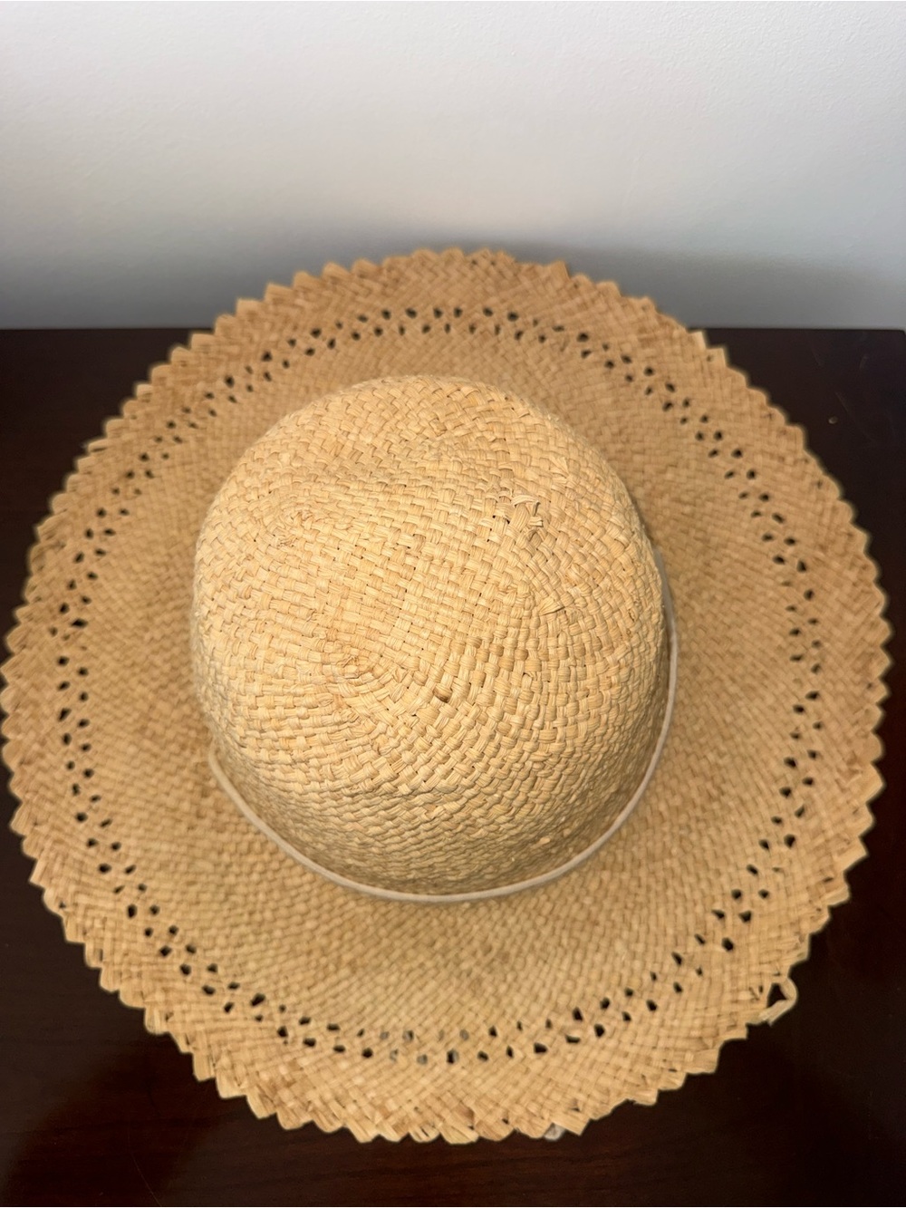 Women’s Beige Woven Straw Sun Hat Wide Brim Chin Strap Bow One Size